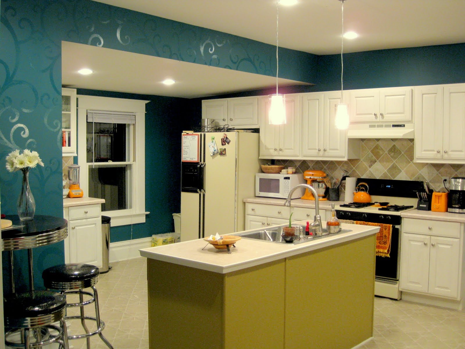 best paint colors in kitchen