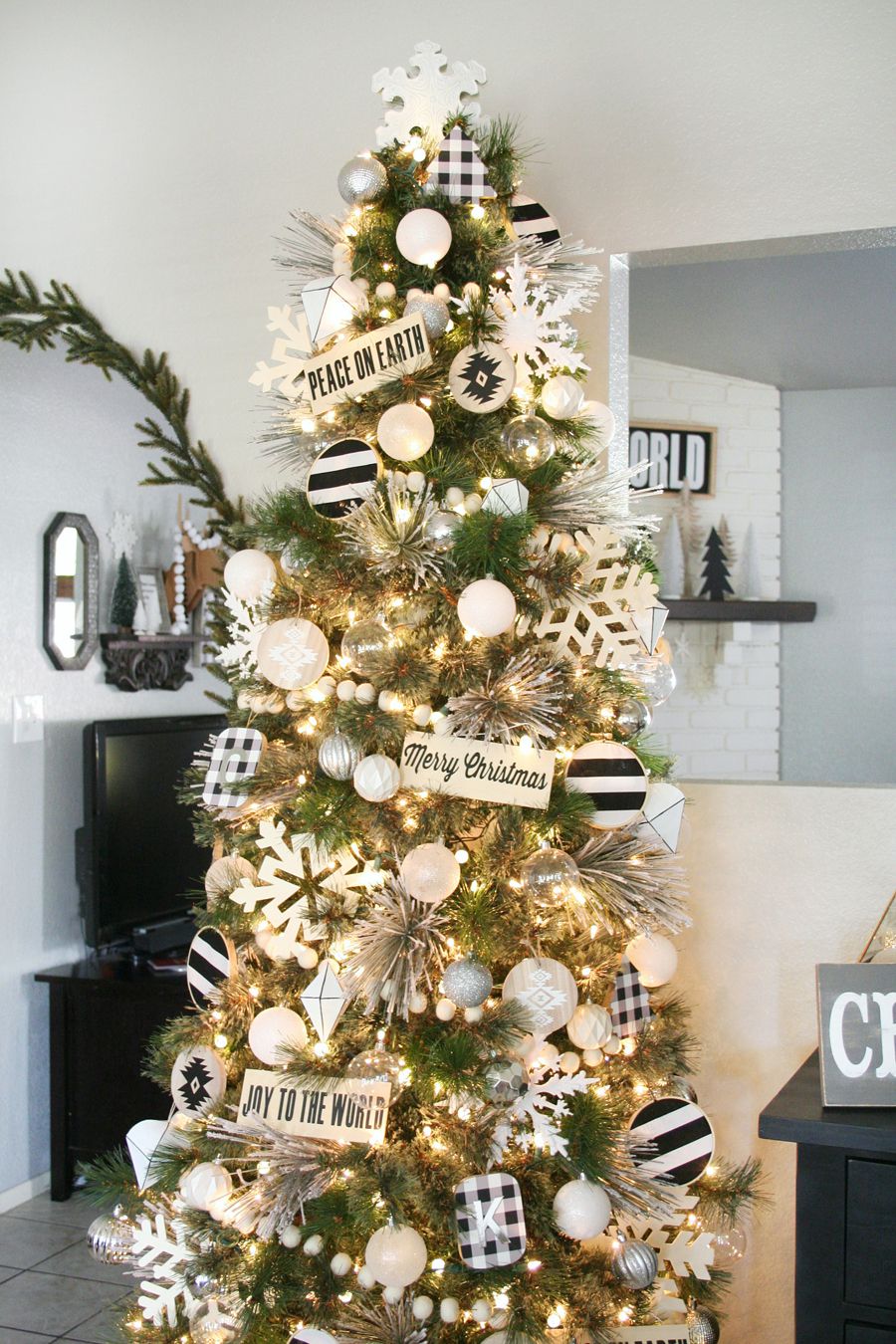 black-and-white Christmas tree