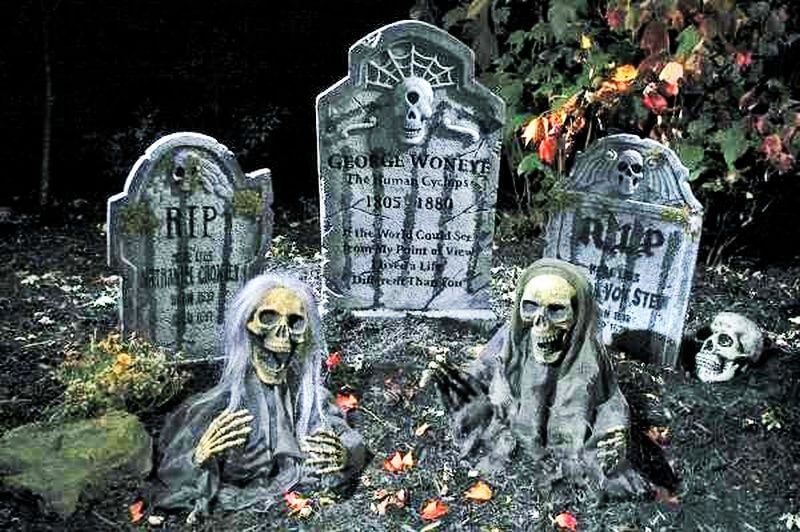 Backyard cemetery:Halloween decoration