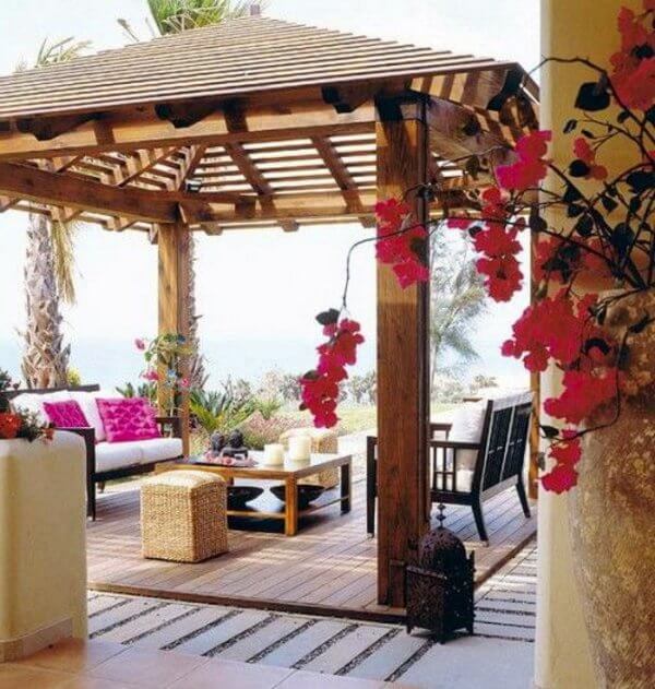 traditional balcony:design