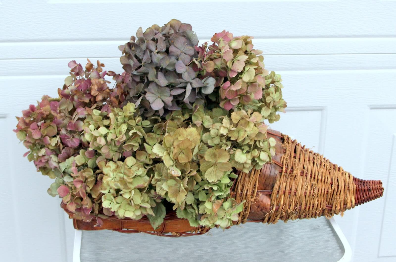 Dried Thanksgiving Flower Arrangement