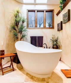 Helpful hacks for making bathroom of your dreams